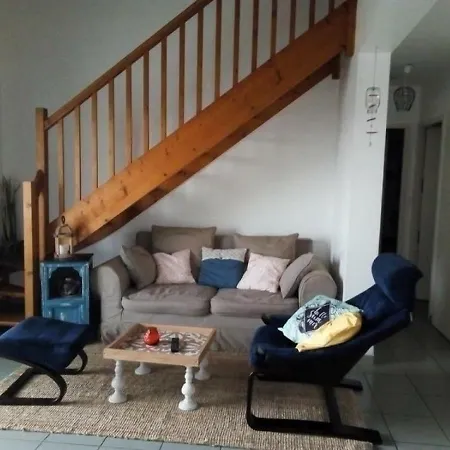 Apartament Agreable Duplex, Proche Activites Nautiques A Sur Mer